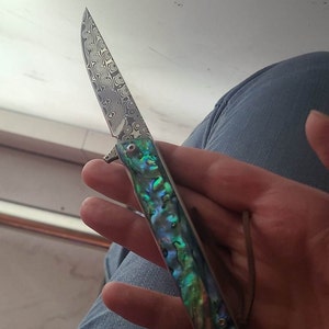 Damascus Folding Knife Abalone Shell Handle VP26