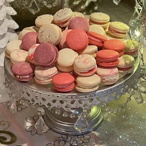 Giant Artisan Macaron Sampler Set | Dessert - Uncommon Goods