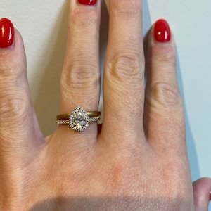 Yannicke added a photo of their purchase