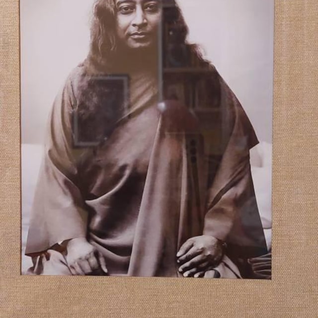 Cornice Ritratto Neem Karoli Baba – Multiuso Da Tavolo O Parete – 34x24 Cm - 2