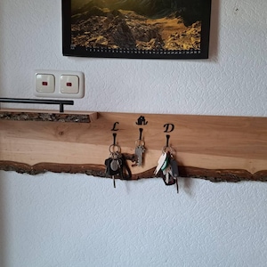 Leoni added a photo of their purchase