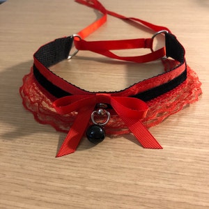 Black leather and soft red velours BDSM Bell collar Harley Quinn 52 comics