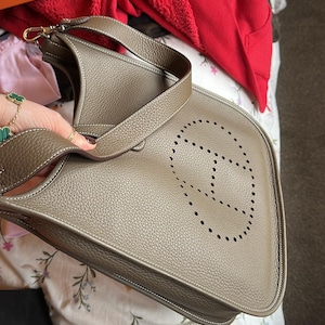 Kirsty added a photo of their purchase