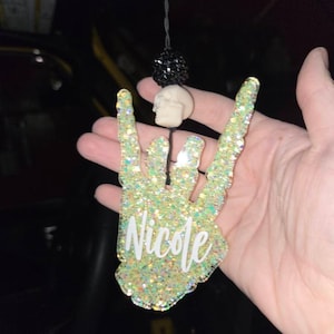 NICOLE added a photo of their purchase