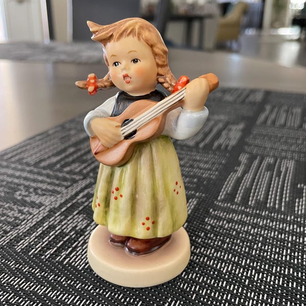 VILLAGE GIFT IMPORTERS Stations Of The Cross Prints | 12" X 16" | Lenten Prayer And Devotional | Home, Church, And Classroom Art | Catholic Posters | 14 Prints | Made In Italy - Foto 3