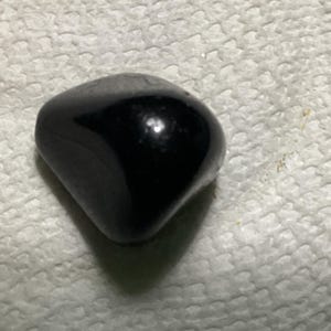 黒曜石の結晶（0.75インチ以上）、研磨済み黒曜石、天然石標本 - Etsy 日本