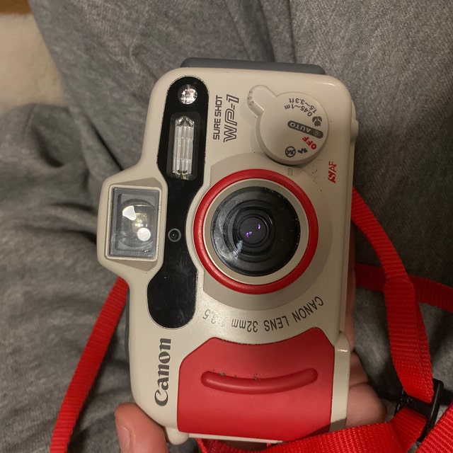 Canon Sure Shot WP-1 - 32mm F/3.5 - Waterproof - Vintage Canon Sure Shot WP-1 - 32mm F/3.5 - Waterproof - Vintage