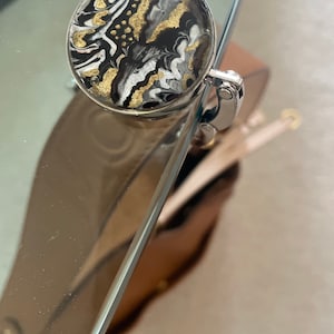 Saundra added a photo of their purchase