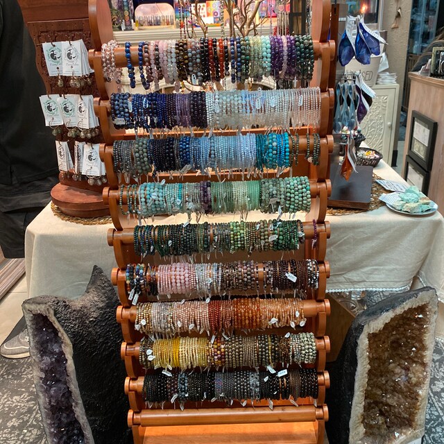 Retail bracelet deals displays
