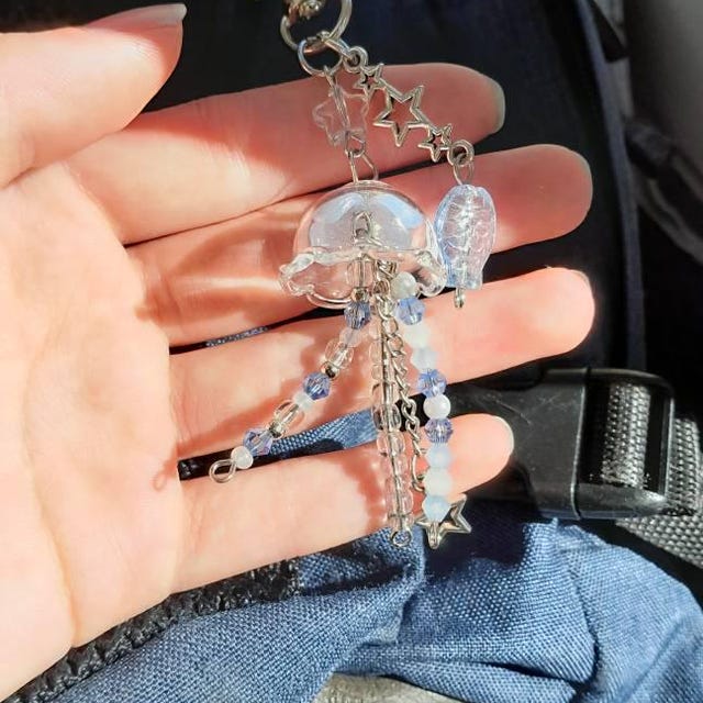 ブルークラゲキーホルダー - 手作りクラゲキーホルダー、クラゲの携帯