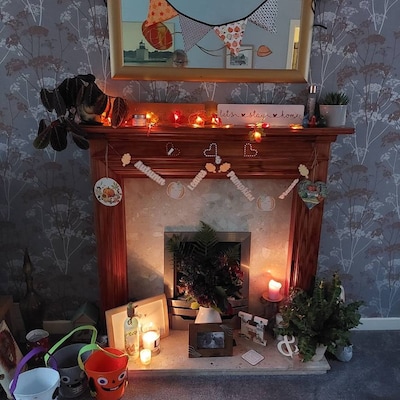 Wax Melt Burner With Alice in Wonderland Design Alice in - Etsy