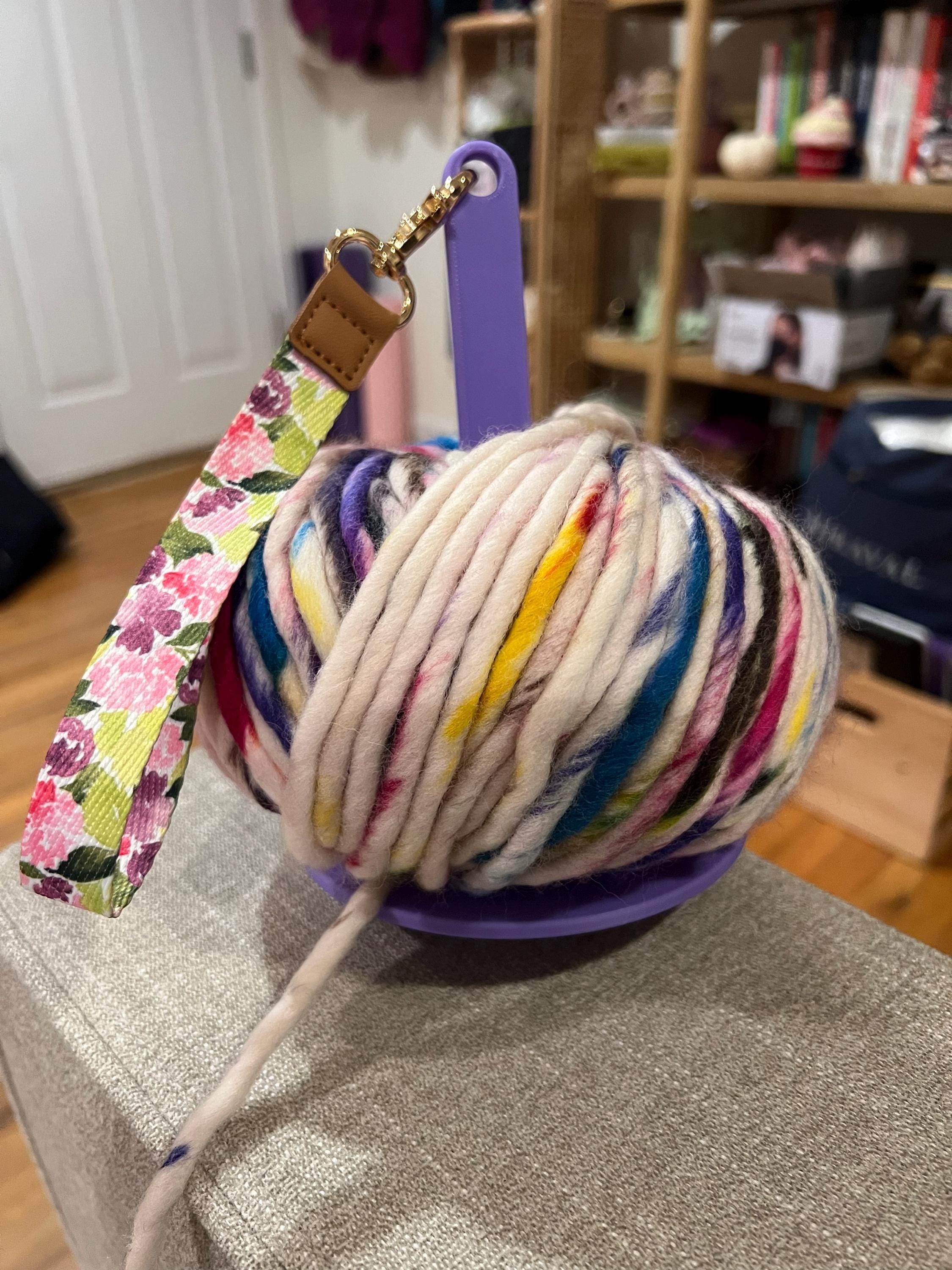 Portable Yarn Holder, Travel Wrist Hanging Yarn Cake Dispenser, Gift for Crocheter
