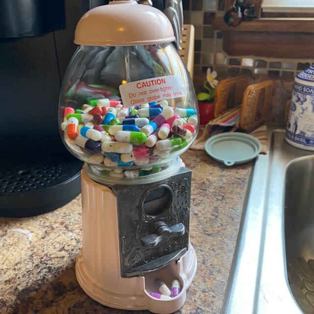 Gumball Dreams Classic Gumball Machine / Candy Dispenser Bubble