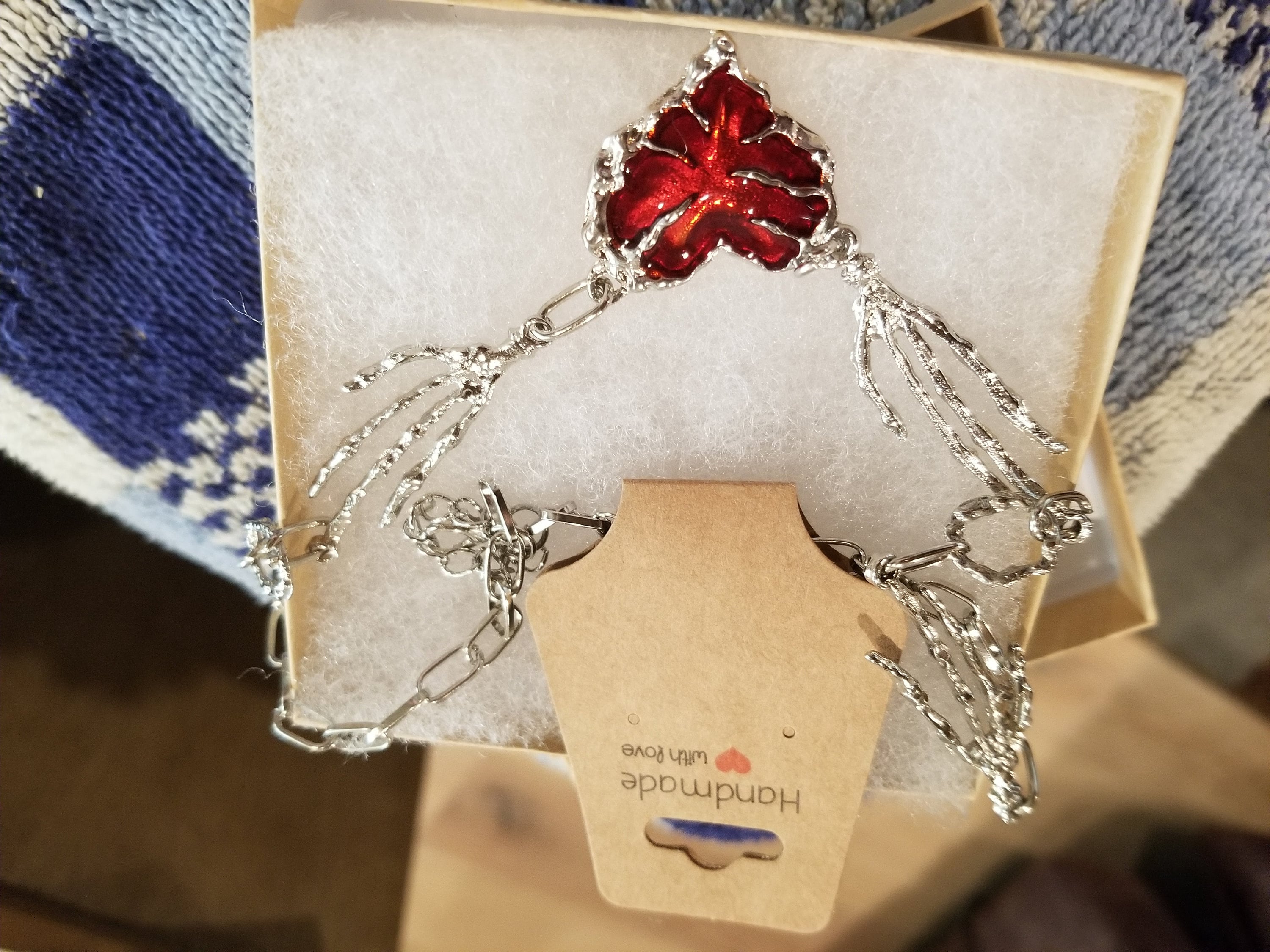Gothic Heart Claw Necklace, Skeleton Hand Pendant Necklace with Red Heart Necklace, for Women Gift, Halloween Jewelry, Halloween Necklace