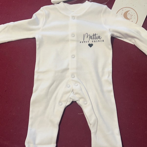 Pyjama Bébé Brodé Personnalisable - Cadeau Parfait Pour Nouveau-né, Naissance Ou Baptême, Taille Naissance