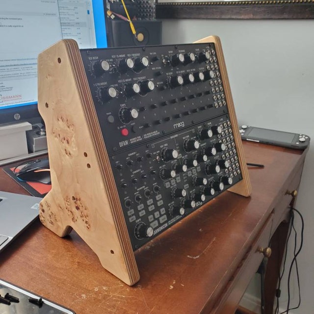 moog 二台連結ラックスタンド　mother32 DFAMなど MOTHER-32 TWO-TIER RACK STAND – moog