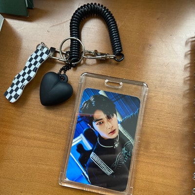 Acrylic Black Heart Kpop Photocard Holder With Keychain, ID Badge Clear ...
