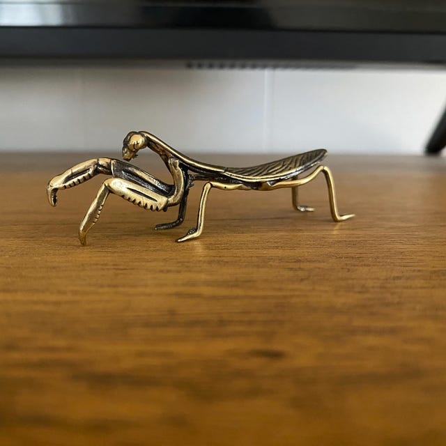 Retro Solid Brass Praying Mantis Figurine Statue Insect Sculpture
