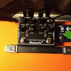 Demonfx Microtubes D7K Ultra V2 ベースプリアンプエフェクトペダル