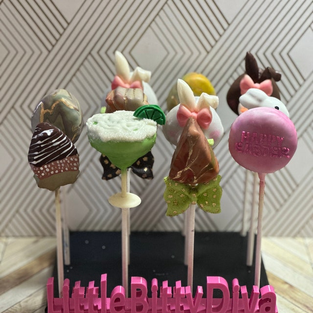 How to turn any mold into a cakepop or chocolate pop 🎂🍫🍭 #cakepopha, cake pops