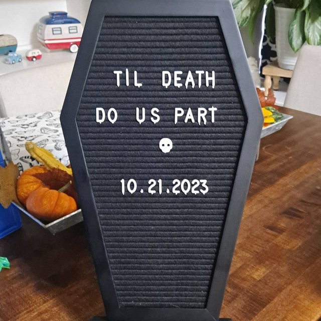 Coffin Letter Board - Spooky Halloween Message Board With 520