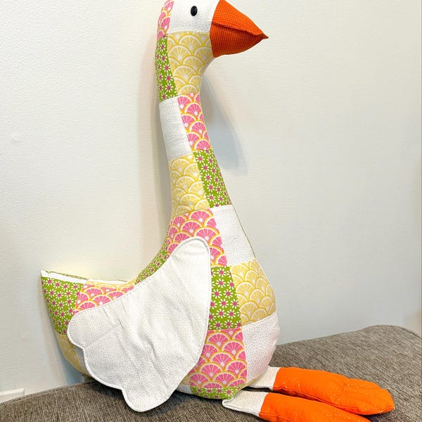Silly Goose PDF Pattern by Woollypetals to Make a 20" and 16" Stuffed ...