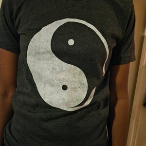 Retro Vintage Yin Yang T Shirt for Men and Women. - Etsy