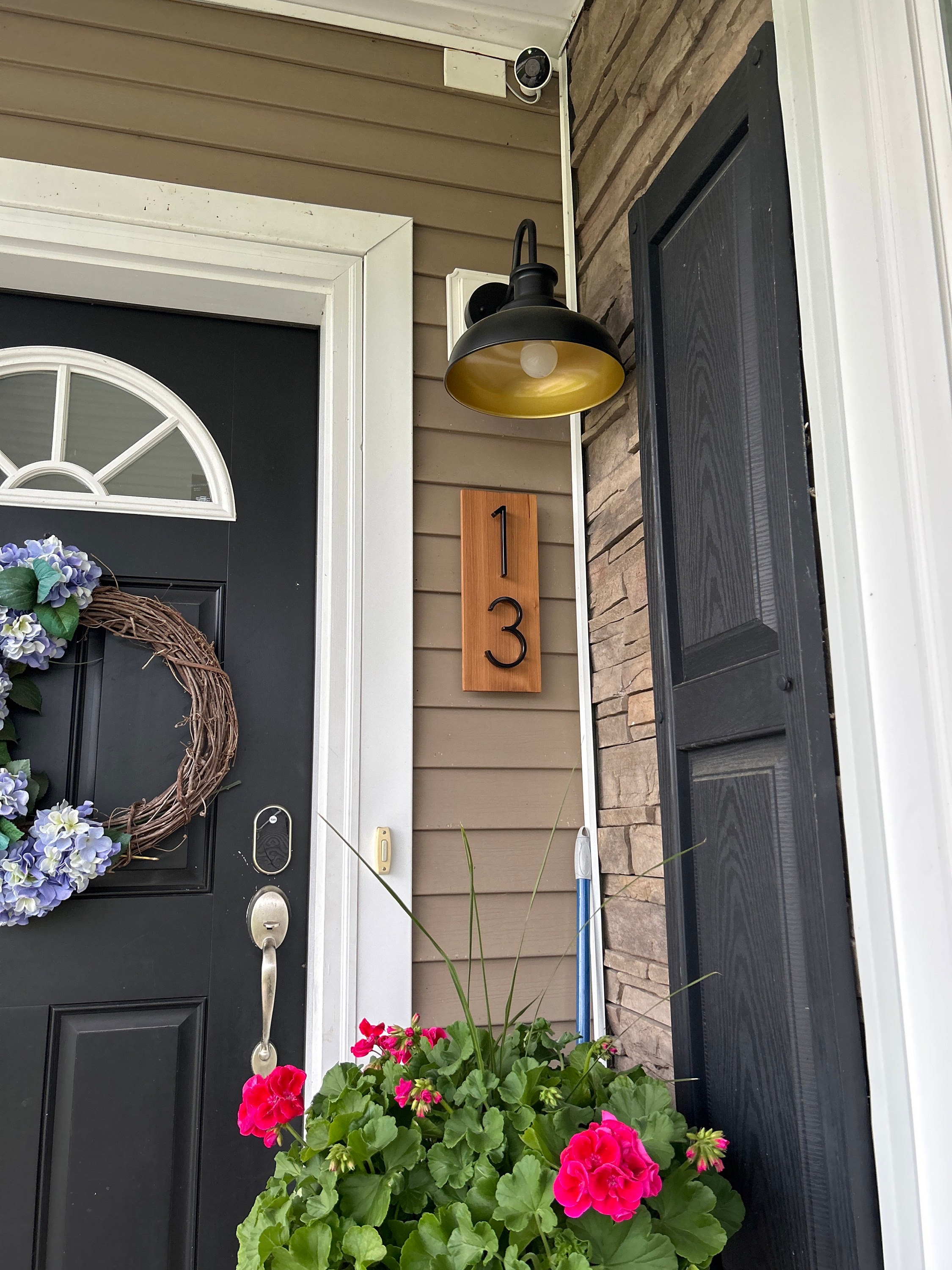 Black House Numbers on Wood, Modern House Number Sign, Metal House Numbers, Modern Address Sign, Wood Address Plaque, In Laws Gift, Vertical