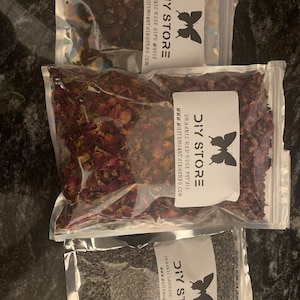 Fatoumata added a photo of their purchase