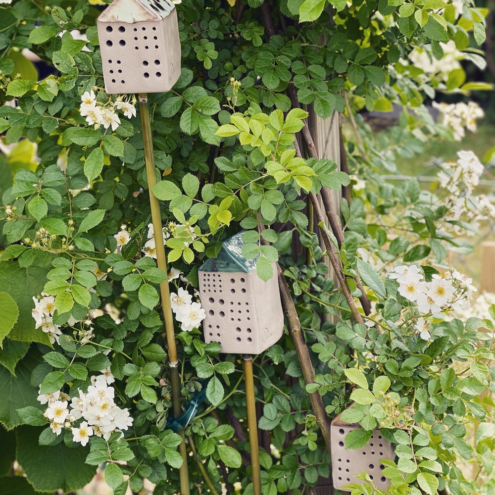 Bienensteinhäuschen Insektenhotel