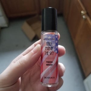 Eyvor added a photo of their purchase