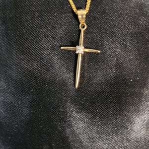 CROCE DONNA ORO GIALLO CON DIAMANTI – Dalù Gioielli - Foto 13