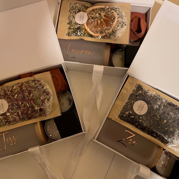 Visual Reference: Herbal Tea Gift Set Peppermint And Cornflower Blend Peppermint And