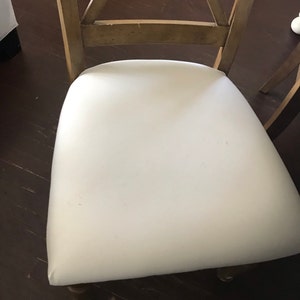 Isaura added a photo of their purchase