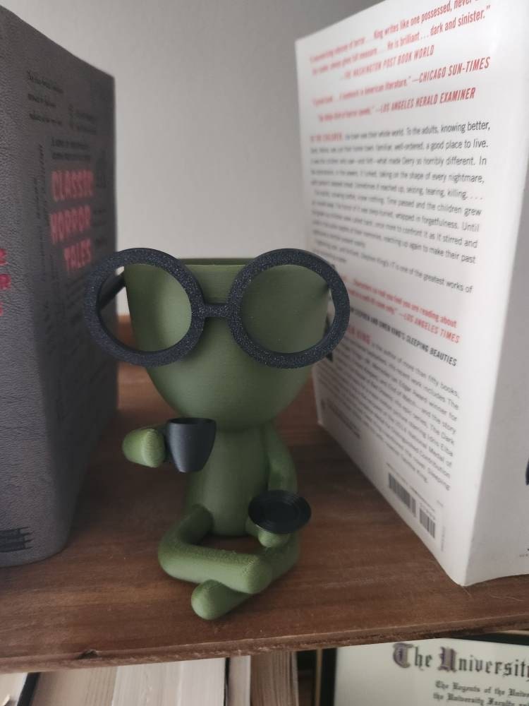 Little People Coffee Time,  Succulent Planter, bicycle Planter - Plat Pot with Drainage - People Planter - Cute Planter