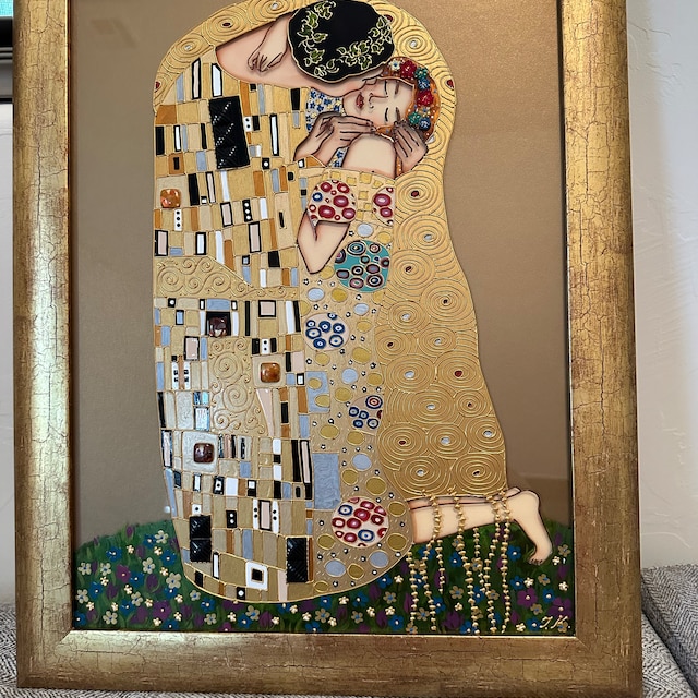 接吻 グスタフ・クリムト ステンドグラス 接吻の絵画 ガラスの壁