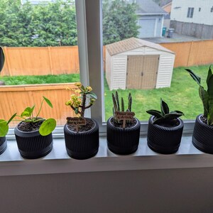 Black Planter SET of 3 With Drainage Holes and Drip Trays, 3D