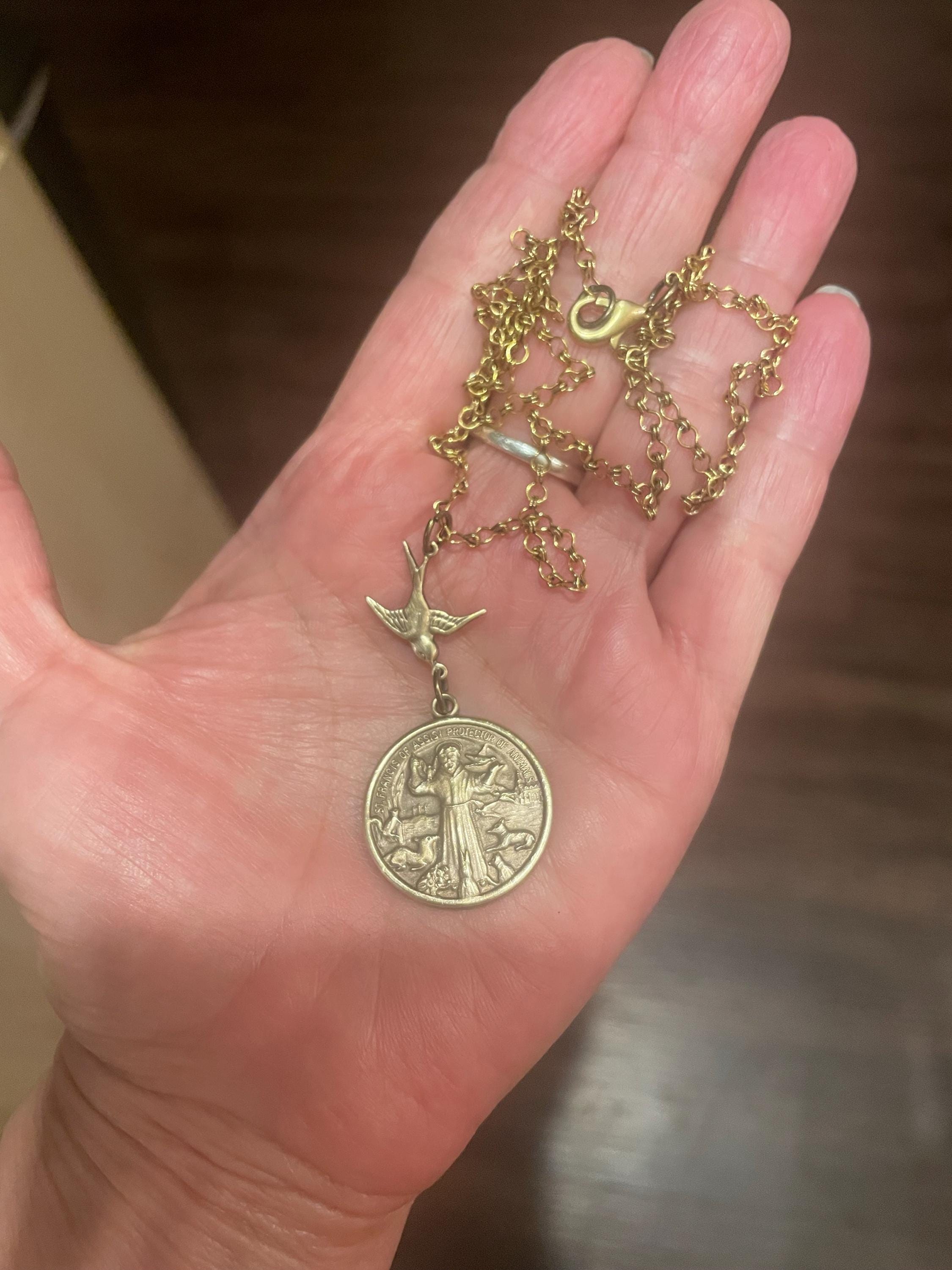 Vintage Jewelry - Vintage Necklace - Saint Francis necklace - Brass Necklace - Religious jewelry - Catholic necklace - handmade jewelry