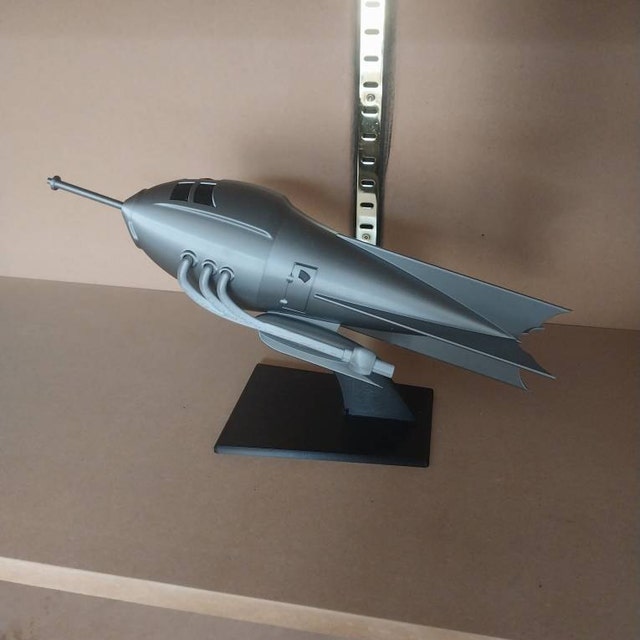 Flash Gordon 1936 Ming Bomber Mongo Rocket Ship 1:48 Scale