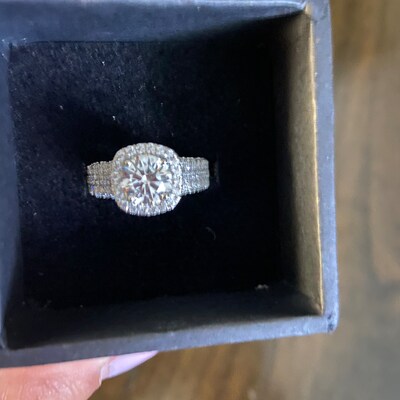 Halo Moissanite Ring, 2CT Round Moissanite Engagement Ring, Split 3 ...