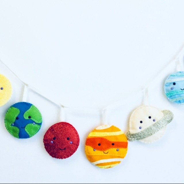 Space Sewing Kit For Kids Solar System DIY Activity Kids Felt Craft Supplies For 7 8 9 10 11 12 Girls And Boys Educational Beginners Sewing Set Of 11