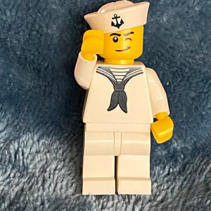 Lego MINIFIGURE Navy Sailor