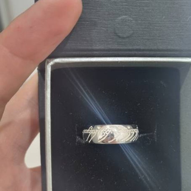 スターリングシルバー製のハンドメイド「The One Ring™ of Power