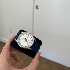 Jeong lade till en bild av sitt köp