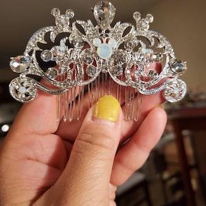 Jane hat ein Foto des gekauften Artikels hinzugefügt