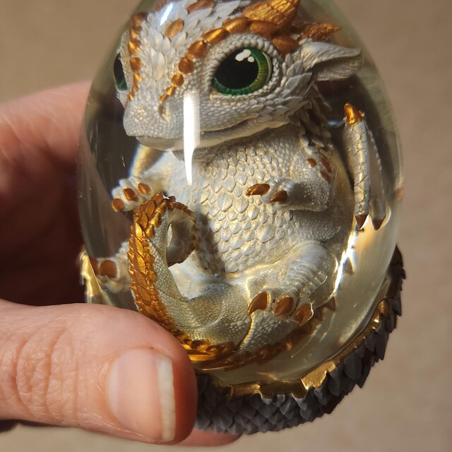 Dragon Egg, Dream Glider Breed in Golden Pearl Color. Original