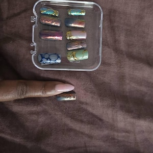 League of Legends Hextech Press On Nails, Handmade Cyberpunk Nail Art with Pink & Blue Graffiti, Arcane Inspired Nails, Sci-Fi Fake Nails