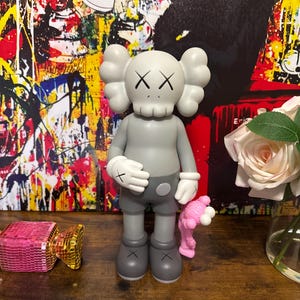 Replica KAWS Figure Statue Inspired KAWS Design Bearbrick Replica Style Hypebeast Figures Unique Hypebeast Gift for Figurine Lovers
