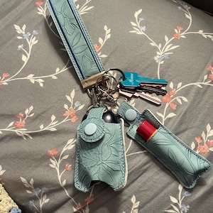 Jaylin added a photo of their purchase