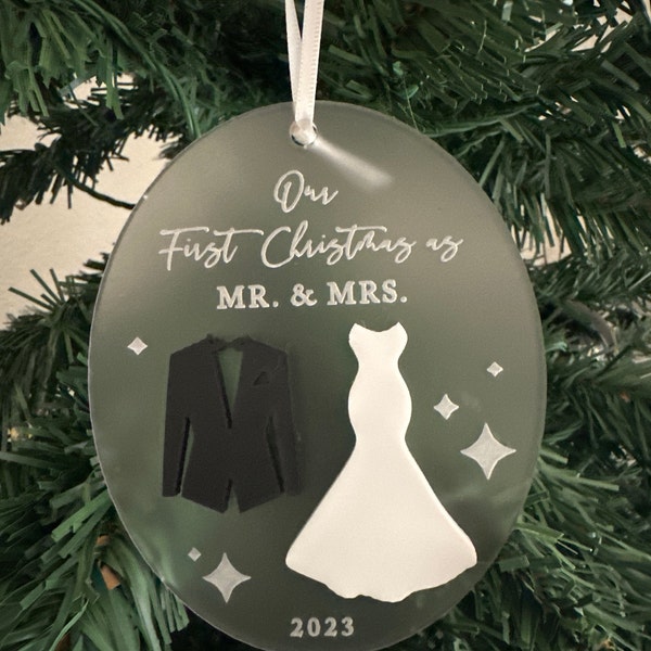 Aazon.co: Personalized Our First Christas Arried Ornaent 2024
